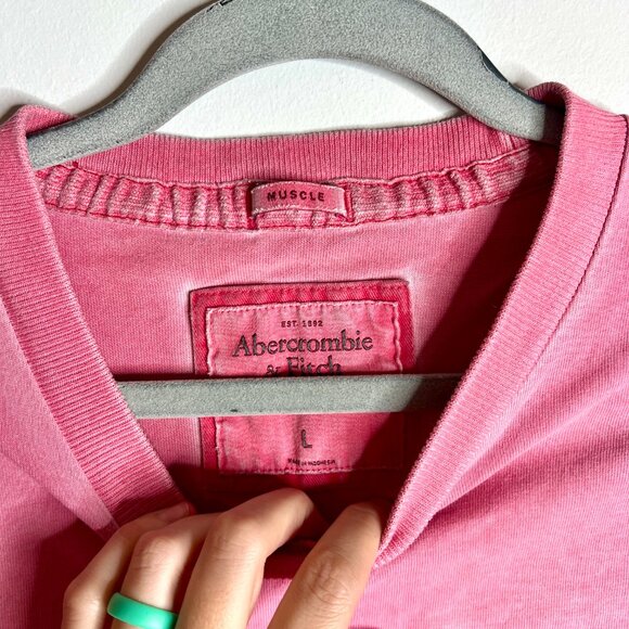 Abercrombie & Fitch Men's Muscle Tee Acid Wash Pink Early 00's Moose Logo Sz L - Picture 2 of 4